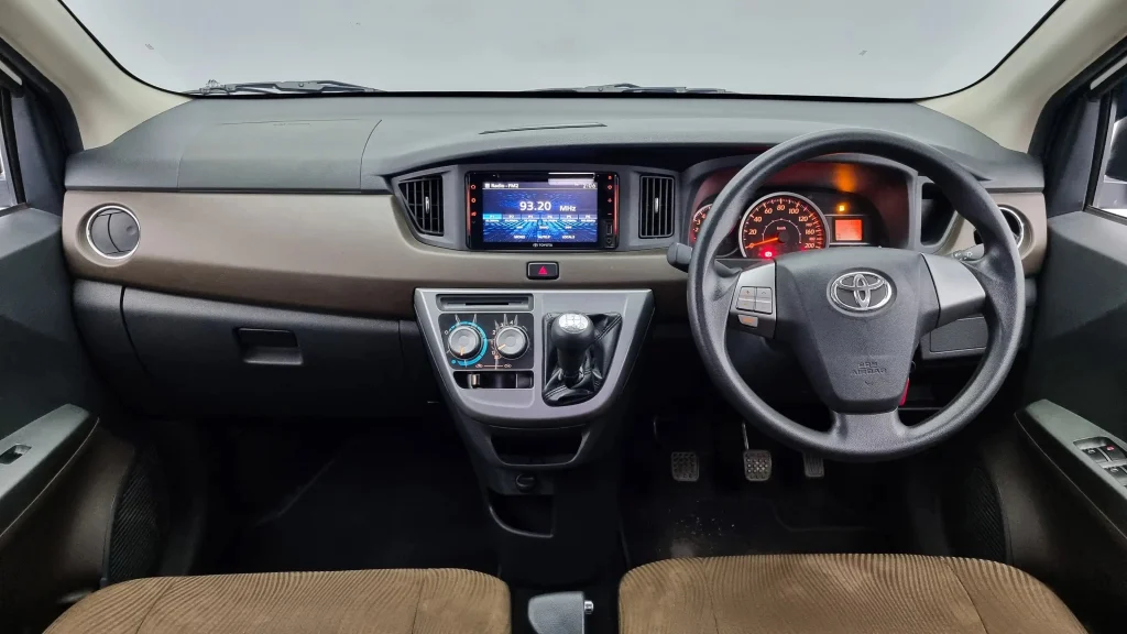 Calya 2020: Harga Bekas Mulai Rp100 Jutaan, Masih Jadi MPV Keluarga Favorit? interior calya 2020 - Moladin