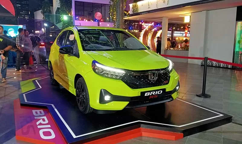 kelebihan Brio RS 2017 - Moladin