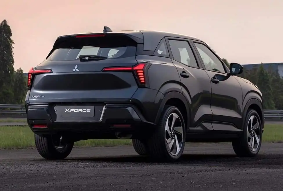 Mitsubishi XForce Bekas Mulai Rp290 Jutaan, Simak Harga, Pajak dan Tips Belinya! mitsubishi xforce - Moladin