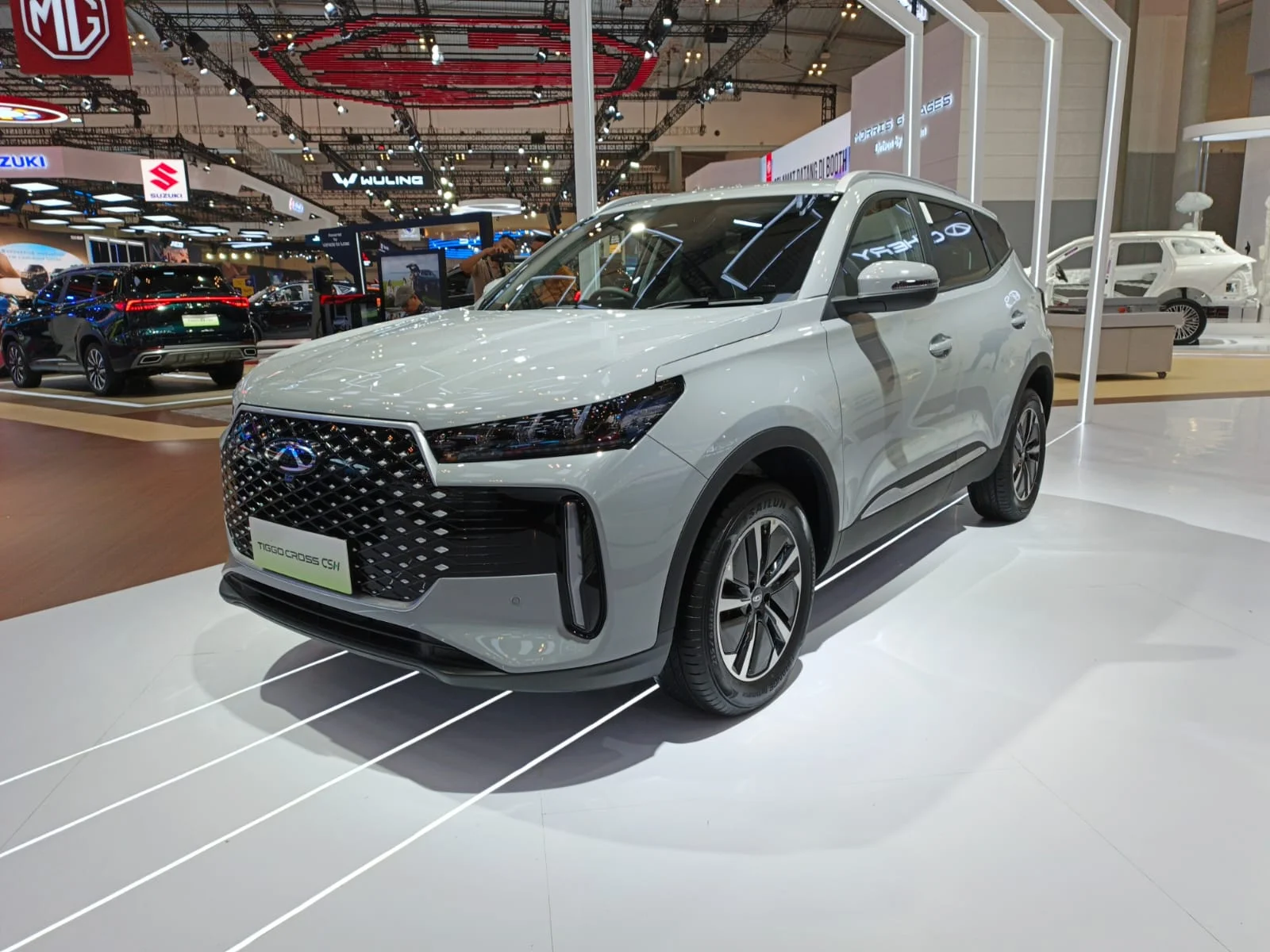 5 Mobil PHEV Jarak Tempuh Jauh di Indonesia, Ada yang Tembus 1.300 Km! 5 Mobil PHEV Jarak Tempuh Jauh di Indonesia, Ada yang Tembus 1.300 Km!