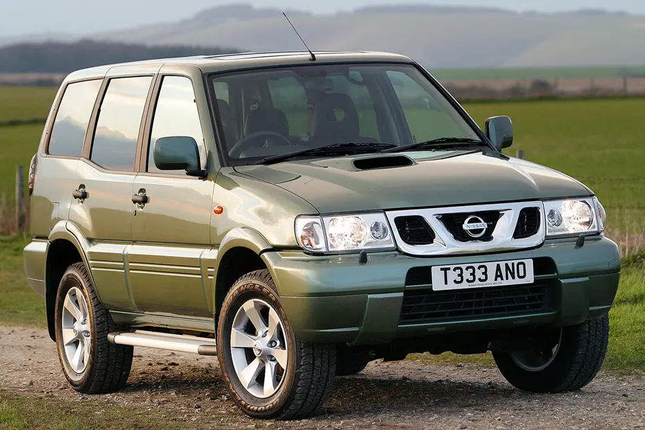 nissan terrano - Moladin