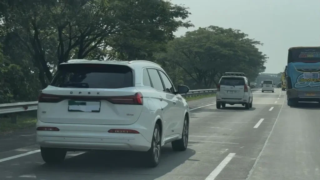 pengujian SUV baru DFSK - Moladin