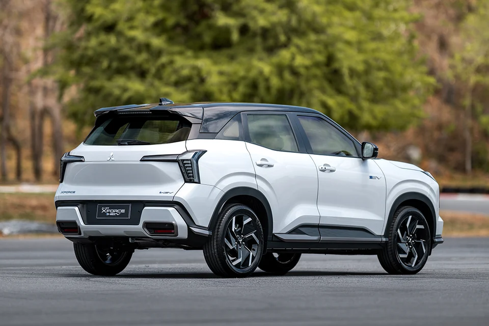 Mitsubishi XForce Hybrid Siap Rilis di Indonesia, Konsumsi BBM Tembus 24,4 Km/Liter! produksi mitsubishi xforce hybrid - Moladin