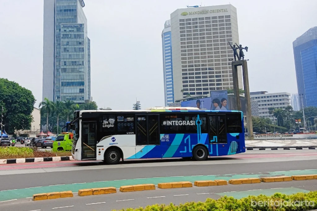 rute krl dan transjakarta - Moladin