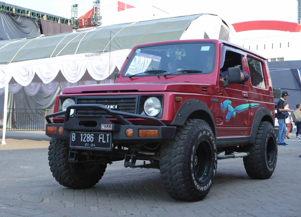 suzuki katana mobil jeep murah - Moladin