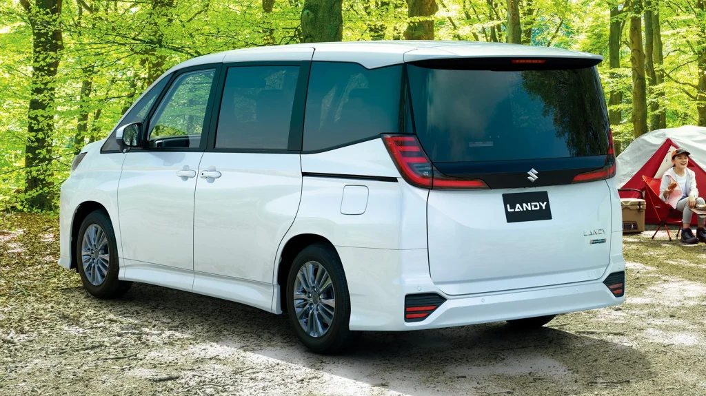Suzuki Landy 2026 Meluncur, Kembaran Toyota Voxy Kini Lebih Sporty tampilan Suzuki Landy - Moladin