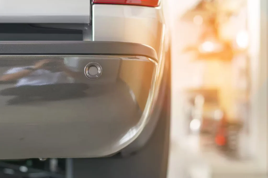 tips membeli mobil bekas dengan sensor parkir - Moladin