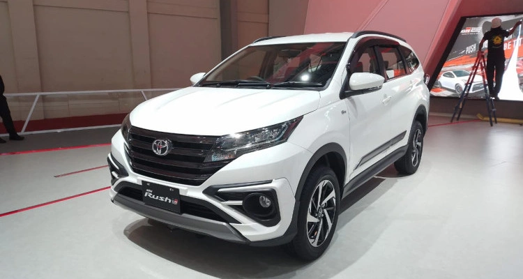 toyota rush - Moladin