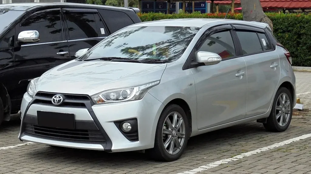 toyota yaris mobil kecil bekas 40 jutaan - Moladin