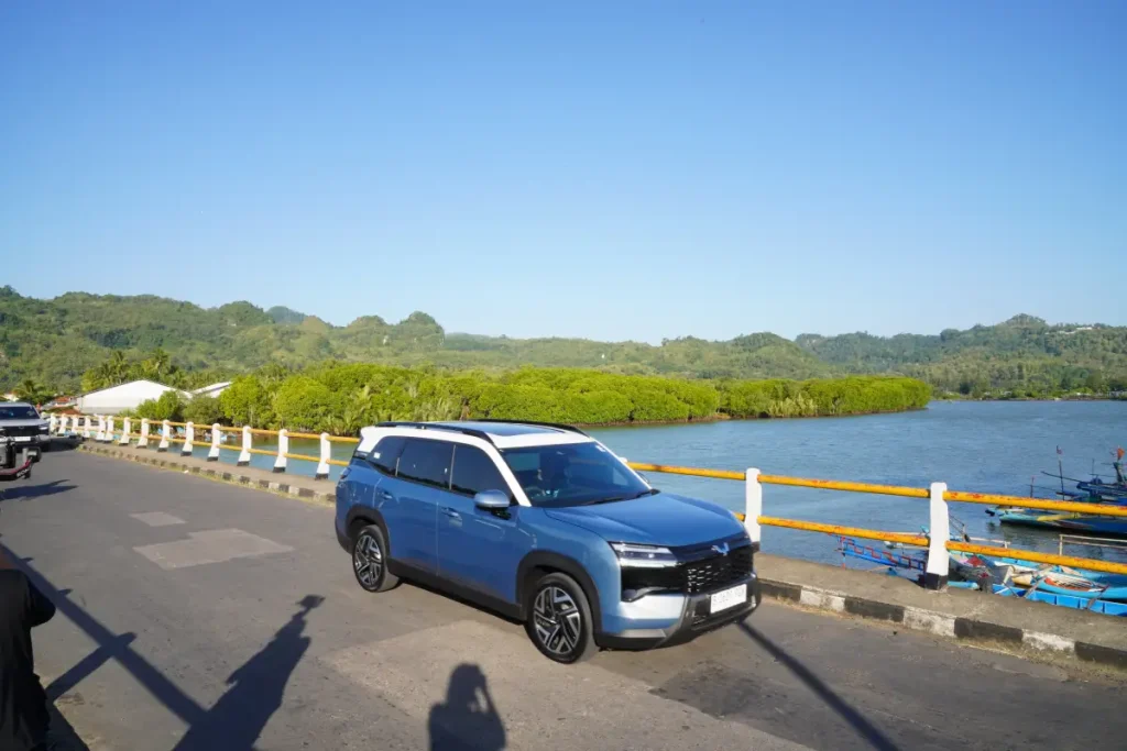 wuling eksion cover