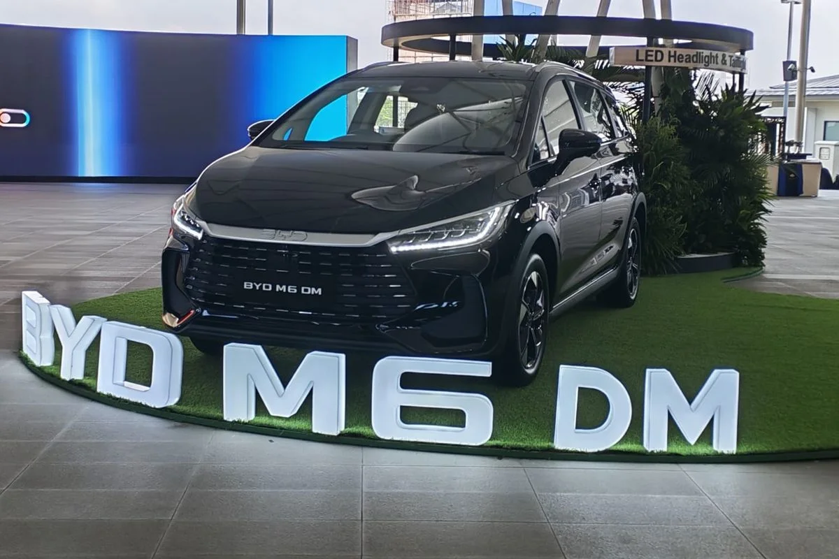 10 Mobil PHEV Terlaris Juni 2026, BYD M6 DM Geser Dominasi Chery
