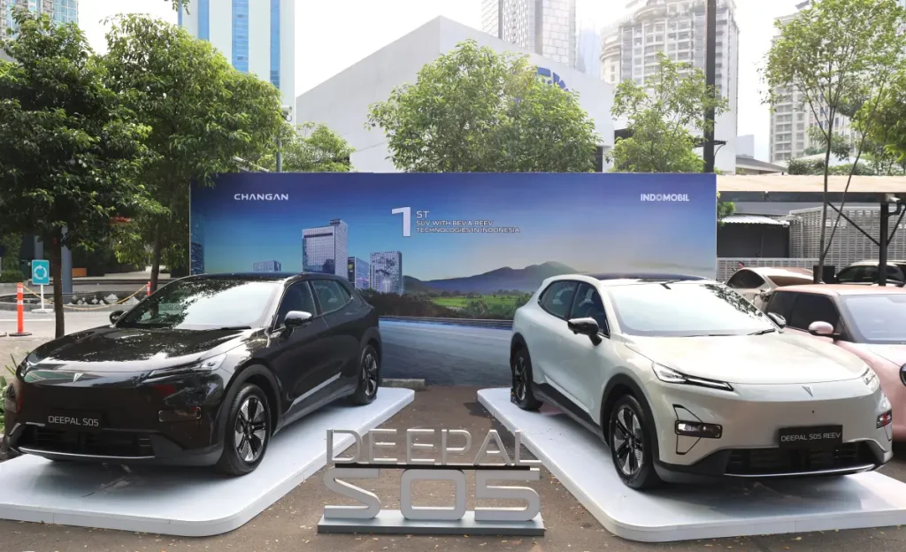 Changan Deepal S05 merupakan SUV pertama di Indonesia yang hadir dengan pilihan teknologi BEV Battery Electric Vehicle dan REEV Range Extended Electric Vehicle