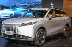 Omoda C7 Resmi Debut di Malaysia, Hadir dengan Opsi Mesin Bensin dan PHEV
