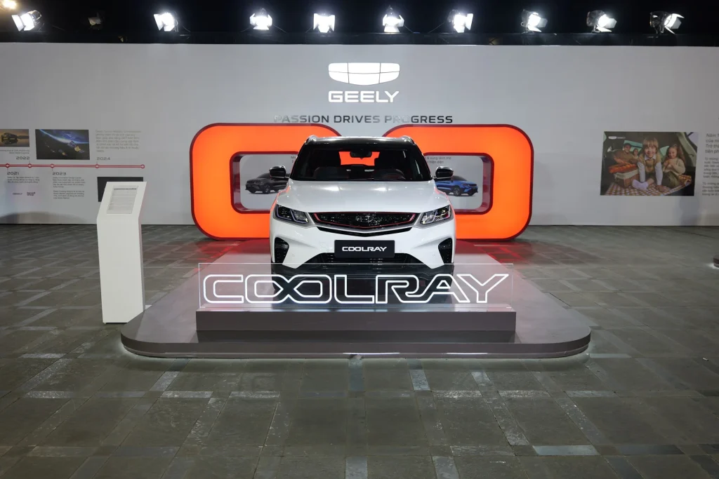 Geely Coolray Jadi SUV ICE Perdana Geely di Indonesia, Siap Tantang HR-V? Geely Coolray - Moladin