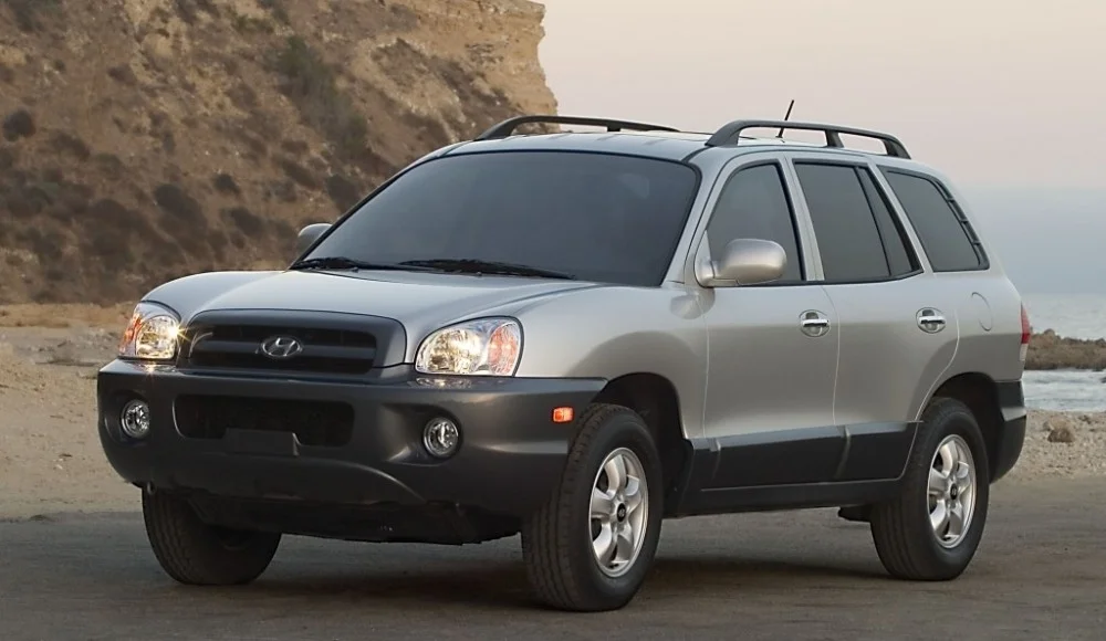 Hyundai Santa Fe 2004 mobil bekas 2000 cc - Moladin