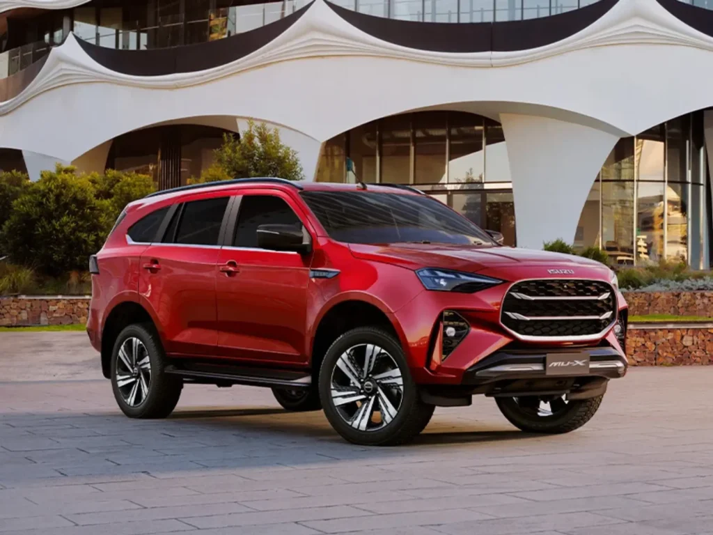 Isuzu MU-X mobil bekas sekelas Pajero - Moladin