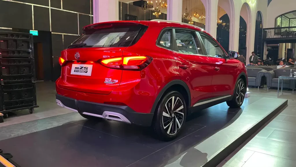 Jelang GIIAS 2026, MG Perkenalkan ZS Hybrid+ sebagai SUV Hybrid Terbaru MG ZS Hybrid bagian belakang