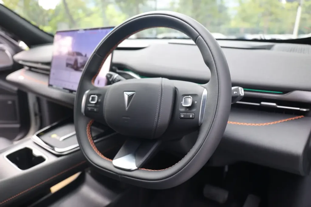 Spesifikasi Changan Deepal S05, Jarak Tempuh Tembus 1.100 Km untuk Tipe REEV Premium Steering Wheel Changan Deepal S05