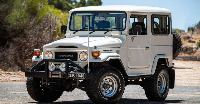 Toyota Hardtop FJ40 4WD mobil hardtop di bawah 50 juta - Moladin