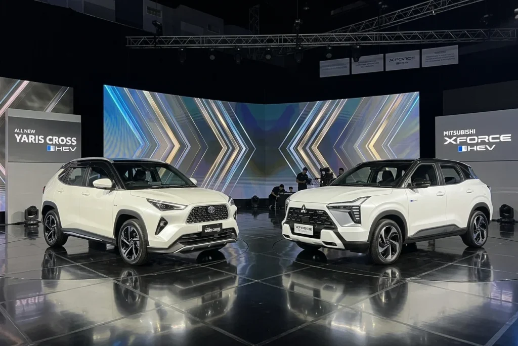 XForce Hybrid vs Yaris Cross Hybrid 2026 - Moladin