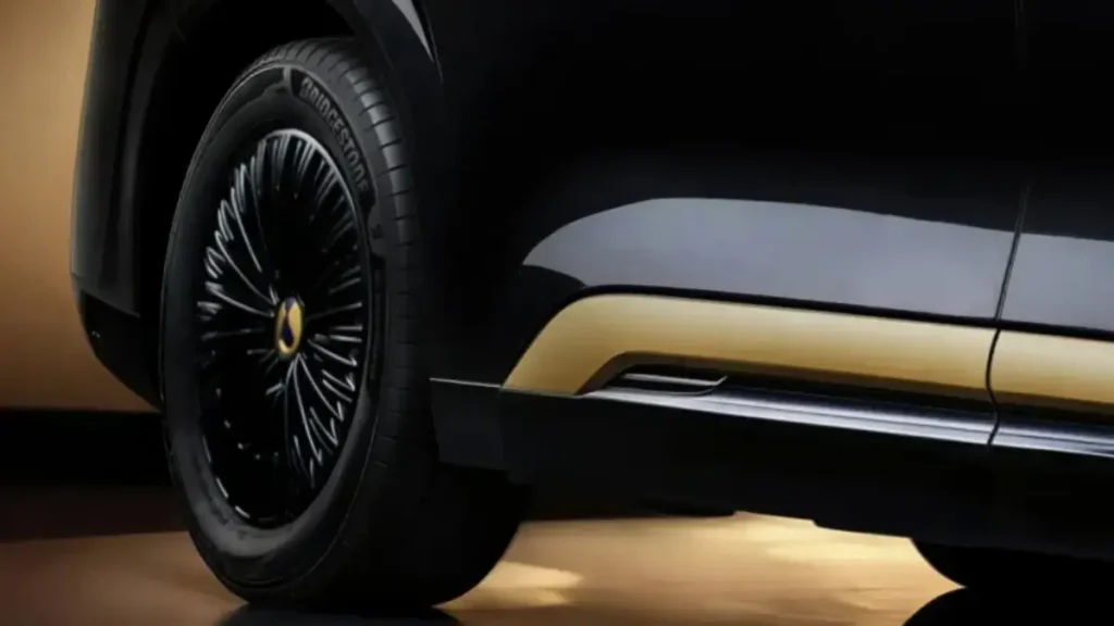 Denza D9 Kini Punya Opsi Warna Dark Gold, Tampil Lebih Mewah! denza d9 black gold 3 800x450 1