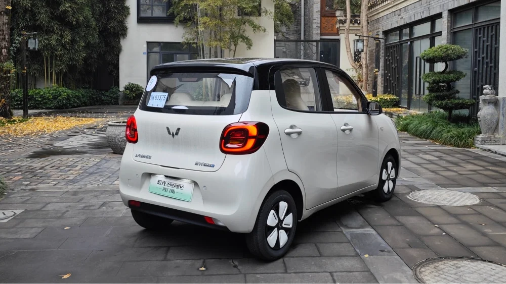 Wuling Aira EV Siap Meluncur di Indonesia, Cek Bocoran Spesifikasinya! dimensi Wuling Aira EV - Moladin