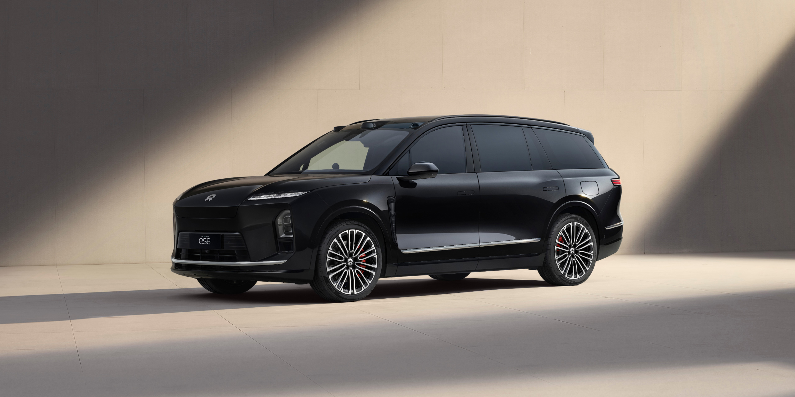 Siap-Siap, SUV Listrik NIO ES8 5-Seater Meluncur di China 9 Juli exterior carousel P1 02 desktop