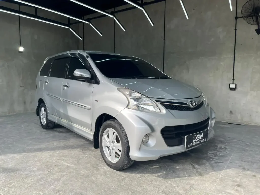 Mobil Bekas Avanza Veloz 2012: Harga, Spesifikasi, Kelebihan dan Tips Beli harga avanza veloz 2012 - Moladin