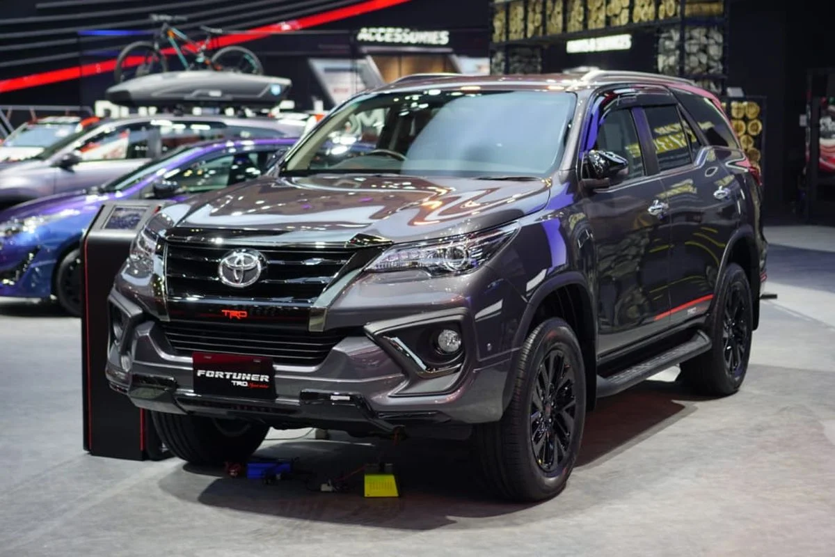 Mobil Bekas Fortuner Gen 2 Masih Laris Manis, Cek Harga & Spesifikasinya! Mobil Bekas Fortuner Gen 2 Masih Laris Manis, Cek Harga & Spesifikasinya!
