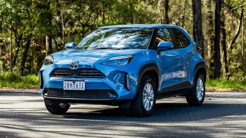 harga yaris cross 2024 - Moladin