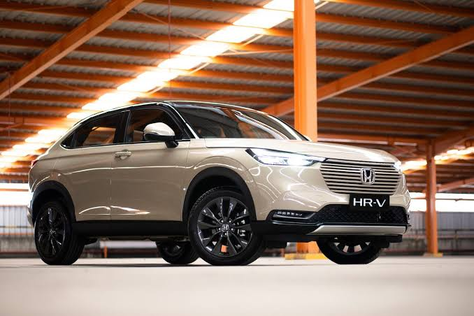 Harga HR-V SE CVT 2023 Bekas, SUV Sejuta Umat yang Harganya Kian Bersahabat image 44