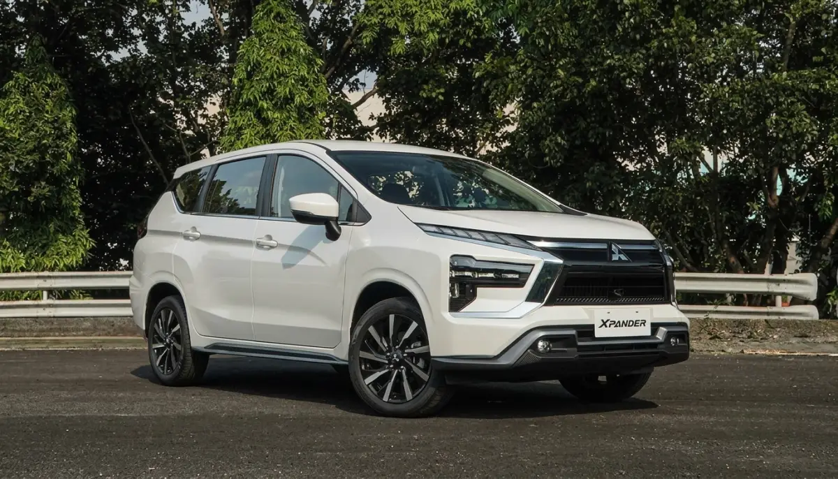 Mitsubishi Xpander Ultimate vs Exceed Tourer, Selisih Harga Puluhan Juta, Mana yang Lebih Worth It?