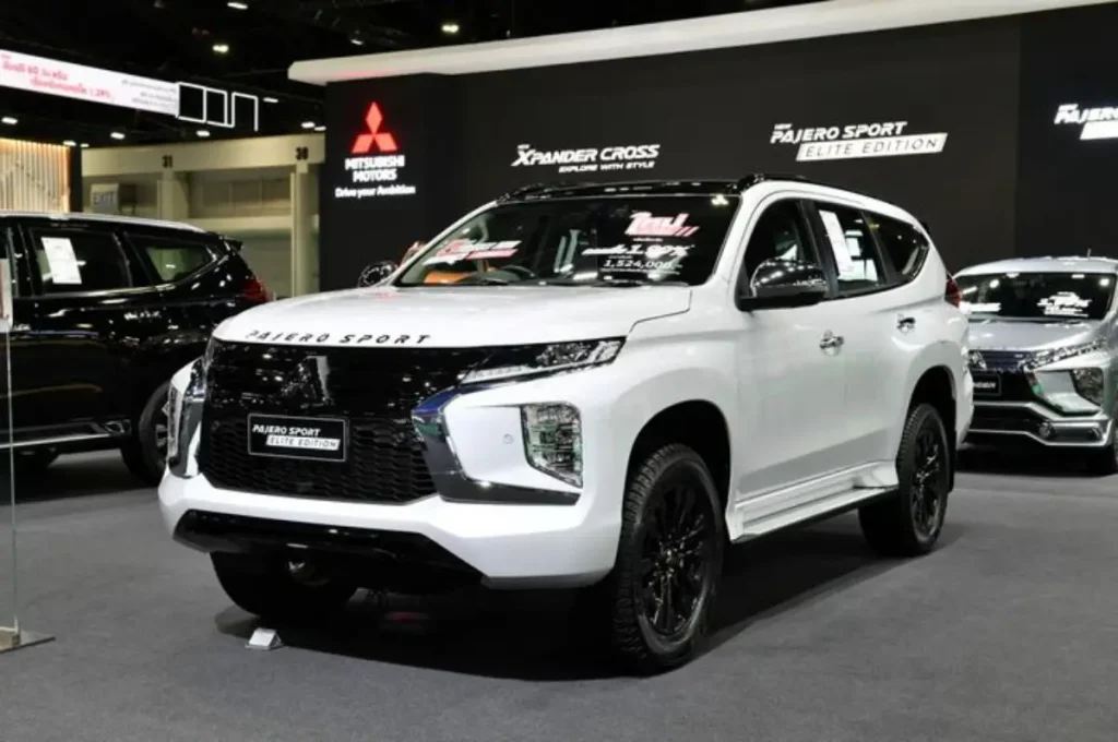 mobil bekas pajero 4x4 - Moladin