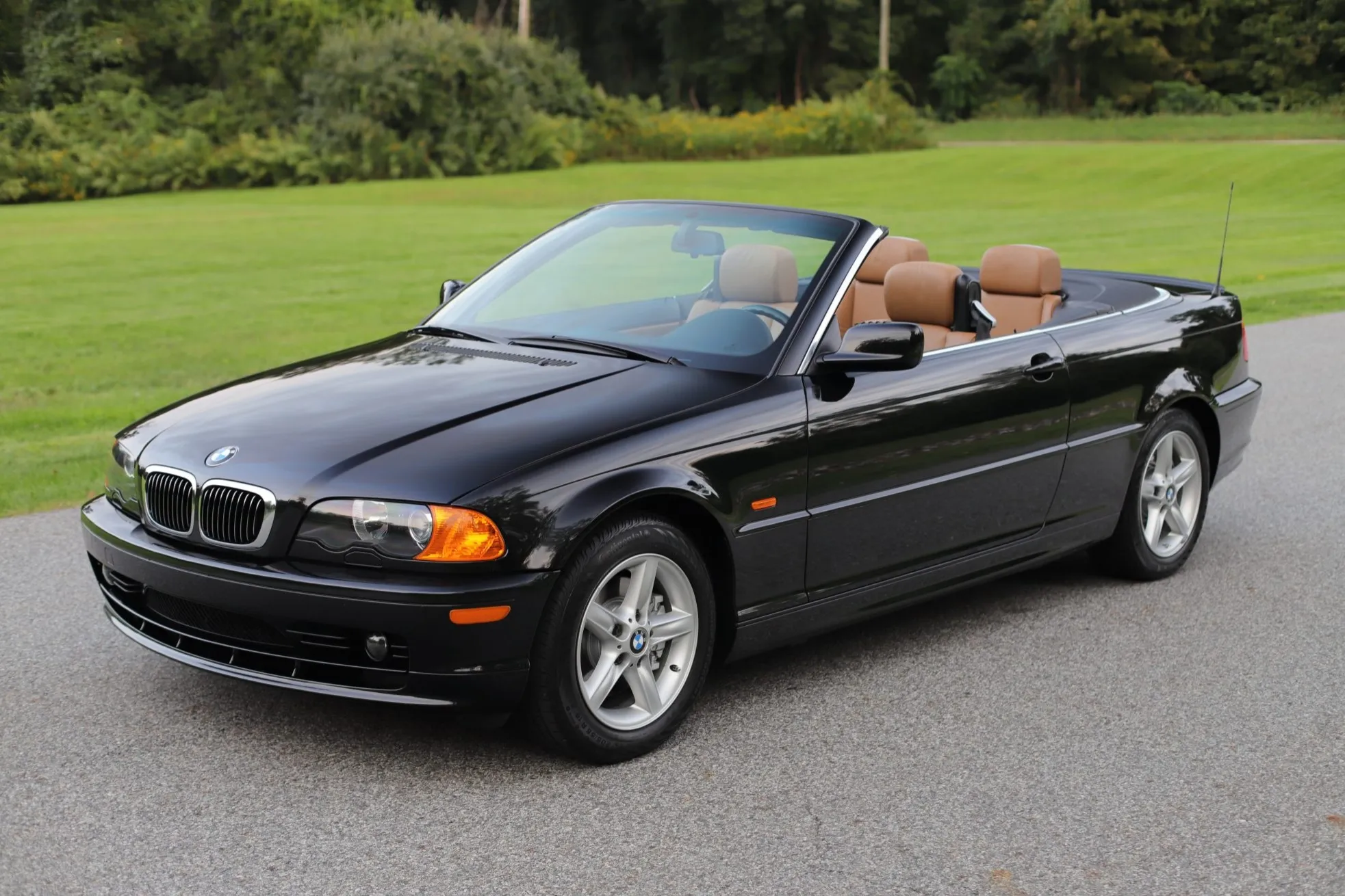 10 Mobil Convertible Bekas Termurah 2026, Harga Mulai Rp70 Jutaan! 10 Mobil Convertible Bekas Termurah 2026, Harga Mulai Rp70 Jutaan!