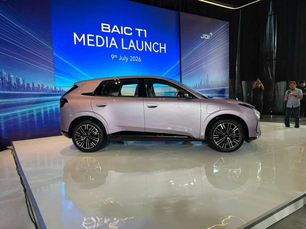 mobil listrik pertama baic - Moladin