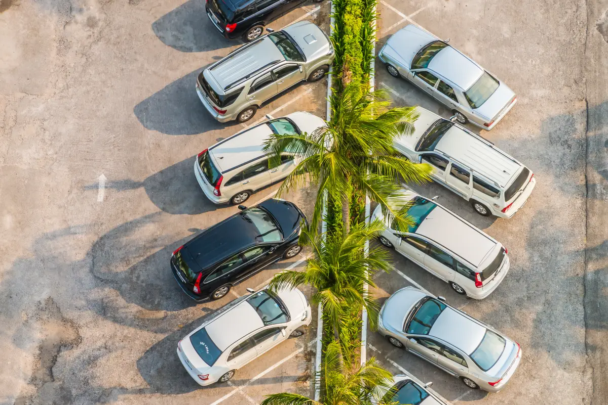 10 Mobil Paling Mudah untuk Parkir Paralel, Cocok Buat Pengemudi Pemula