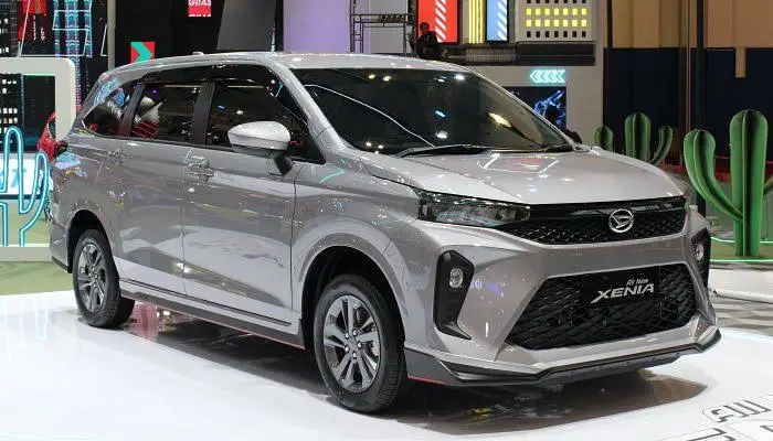 8 Mobil Bekas 7-Seater Pajak Murah, Biaya Tahunan di Bawah Rp2 Juta rekomendasi mobil bekas 7-seater pajak murah - Moladin