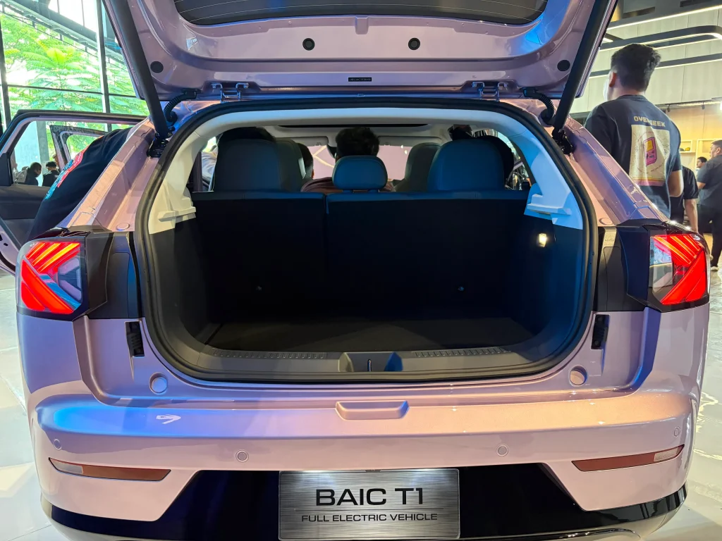 Spesifikasi BAIC T1: EV Kabin Lapang dengan Jarak Tempuh Hingga 425 Km spesifikasi baic t1 lengkap - Moladin