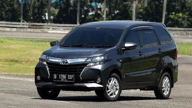 Mobil Sigra vs Avanza Bekas, Mana yang Lebih Worth It? Ini Perbandingannya toyota avanza - Moladin