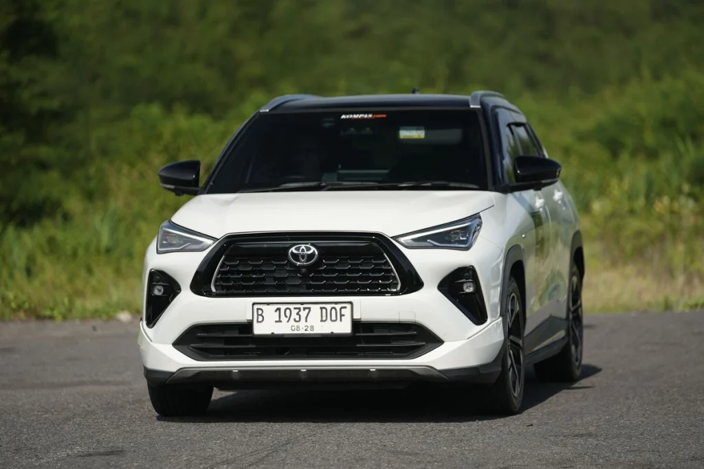 5 Mobil Bekas 5-Seater 100 Jutaan Terbaik untuk Keluarga Muda toyota yaris cross - Moladin