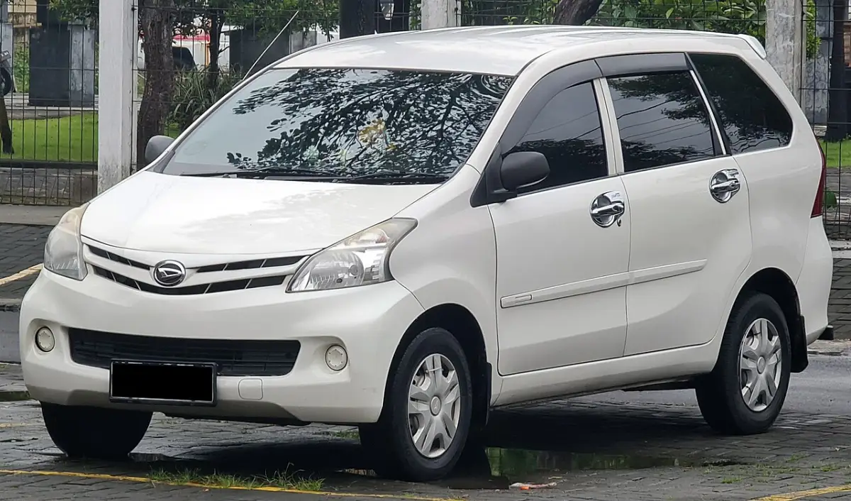 Xenia 2015 Bekas Masih Layak Dibeli? Simak Harga, Pajak, dan Tips Membelinya!