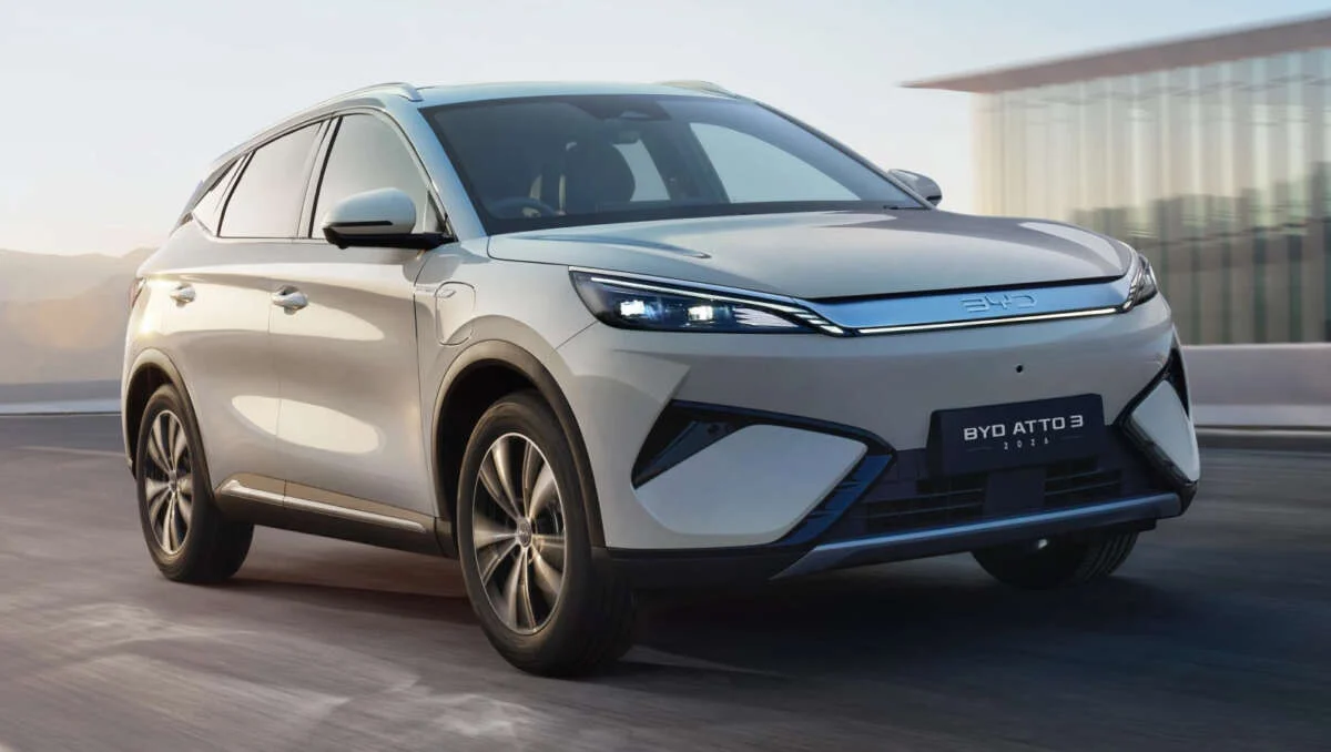 BYD Atto 3 Facelift Meluncur di Harga Rp400 Jutaan, Makin Canggih & Bertenaga BYD Atto 3 Facelift Meluncur di Harga Rp400 Jutaan, Makin Canggih & Bertenaga