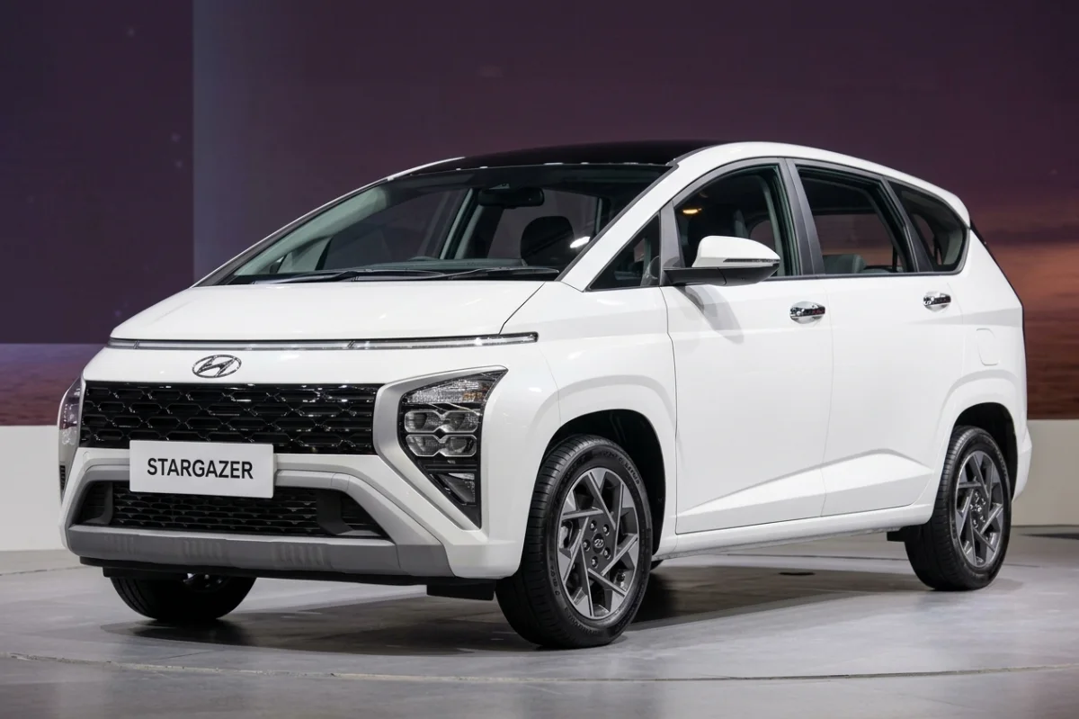 Harga Hyundai Stargazer 2022 Bekas, MPV Modern dengan Fitur Lengkap! Harga Hyundai Stargazer 2022 Bekas, MPV Modern dengan Fitur Lengkap!