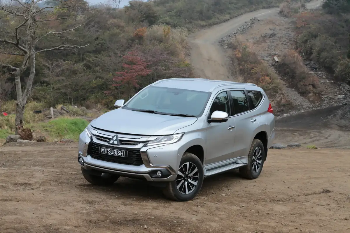 Pajero 2016: Spesifikasi, Kelebihan, Kekurangan dan Harga Bekas