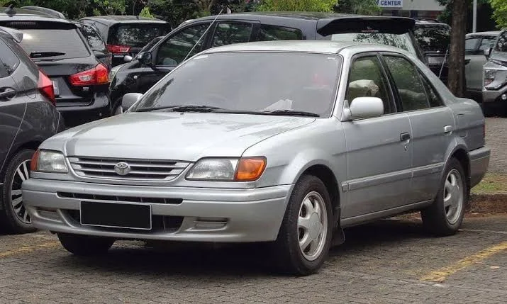 Soluna GLi 2000 mobil Toyota 30 jutaan - Moladin