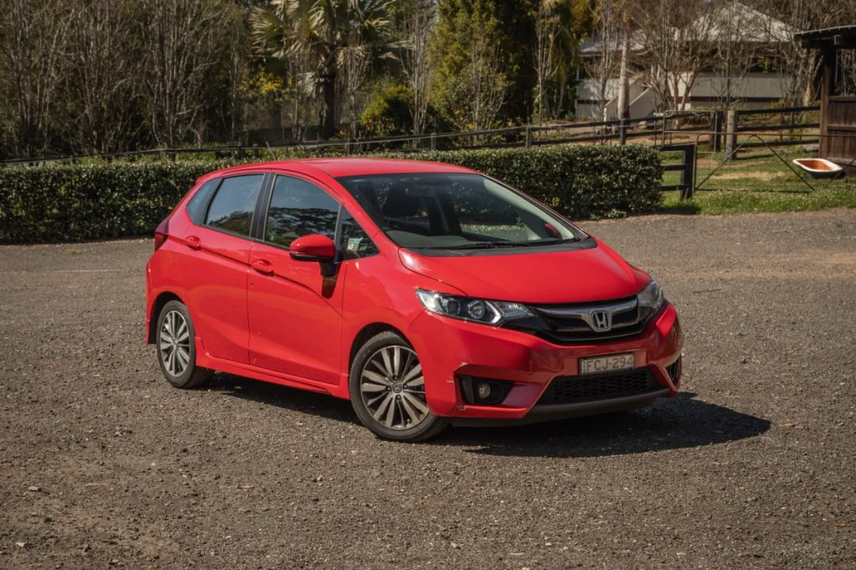 Honda Jazz 2008-2013 Makin Murah, Hatchback Lawas yang Gampang Dimodifikasi