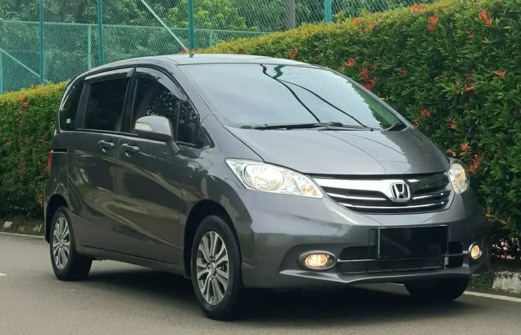 7 Pilihan Honda Freed Bekas 100 Jutaan untuk Keluarga, Cek Daftarnya! honda freed bekas 100 jutaan tahun 2013 - Moladin