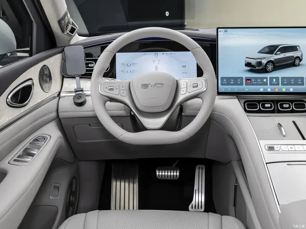 interior byd sealion 08