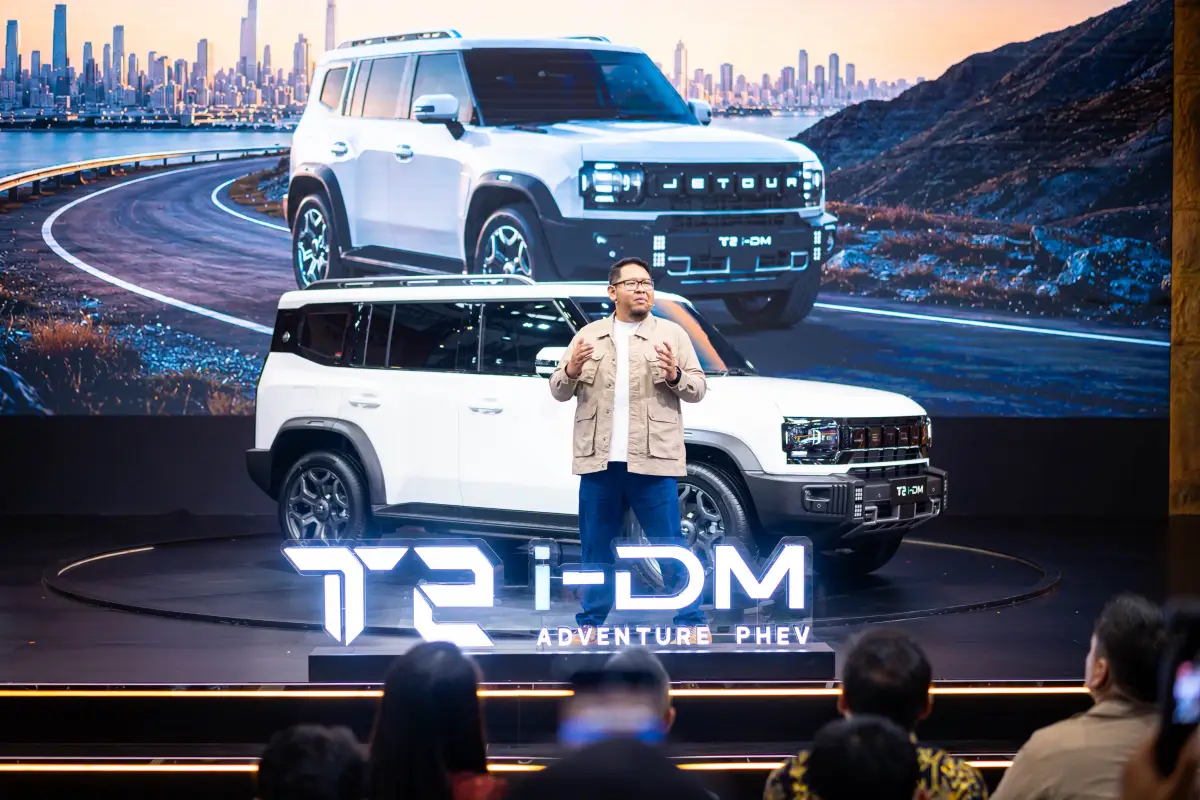 JETOUR T2 i-DM Adventure PHEV Resmi Hadir di Indonesia, SUV Tangguh dengan Jarak Tempuh hingga 1.200 Km JETOUR T2 i-DM Adventure PHEV Resmi Hadir di Indonesia, SUV Tangguh dengan Jarak Tempuh hingga 1.200 Km