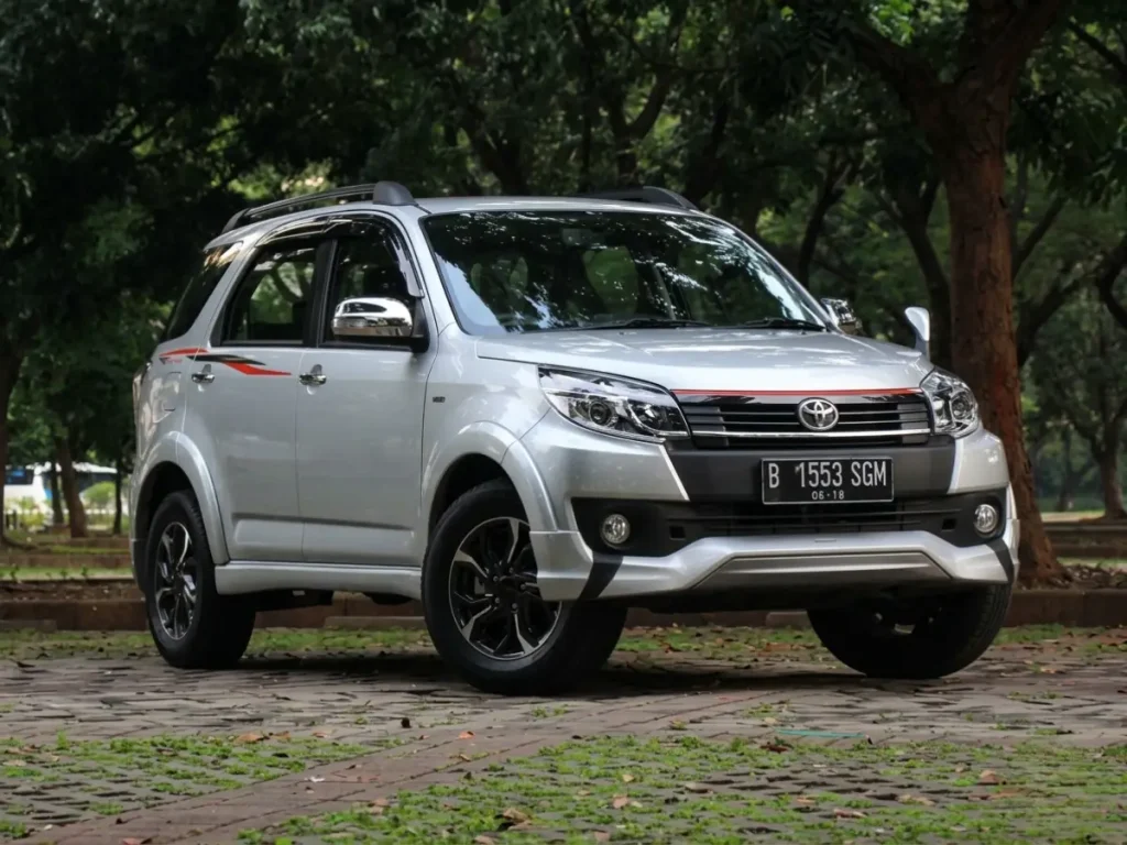mobil bekas 70 jutaan muat banyak penumpang - Moladin